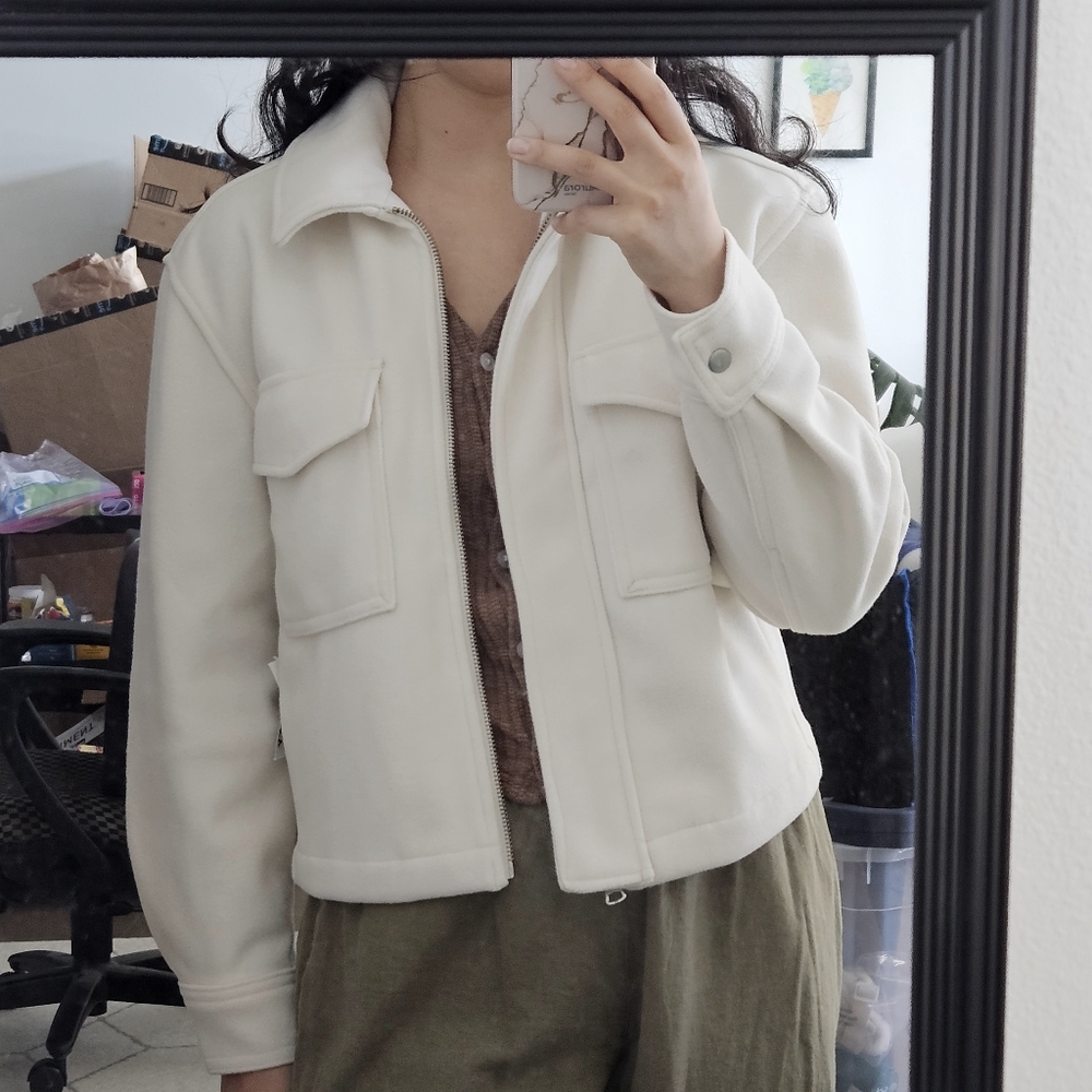 NWT Old Navy Relaxed Shirt Jacket Cream XS Petite